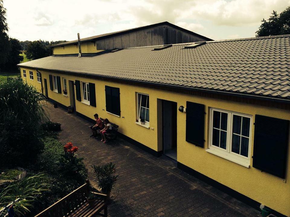 Petryhof Appartement Morsdorf Buitenkant foto